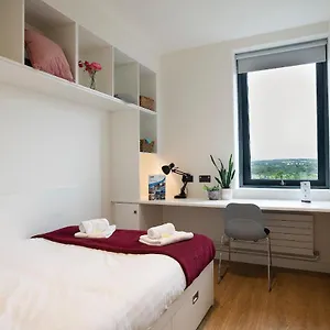 Goldcrest Village Of Appartement
