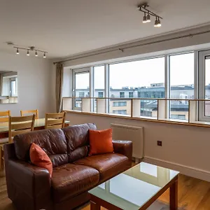 Apartment Geata Na Cathrach - Lakeside, Galway