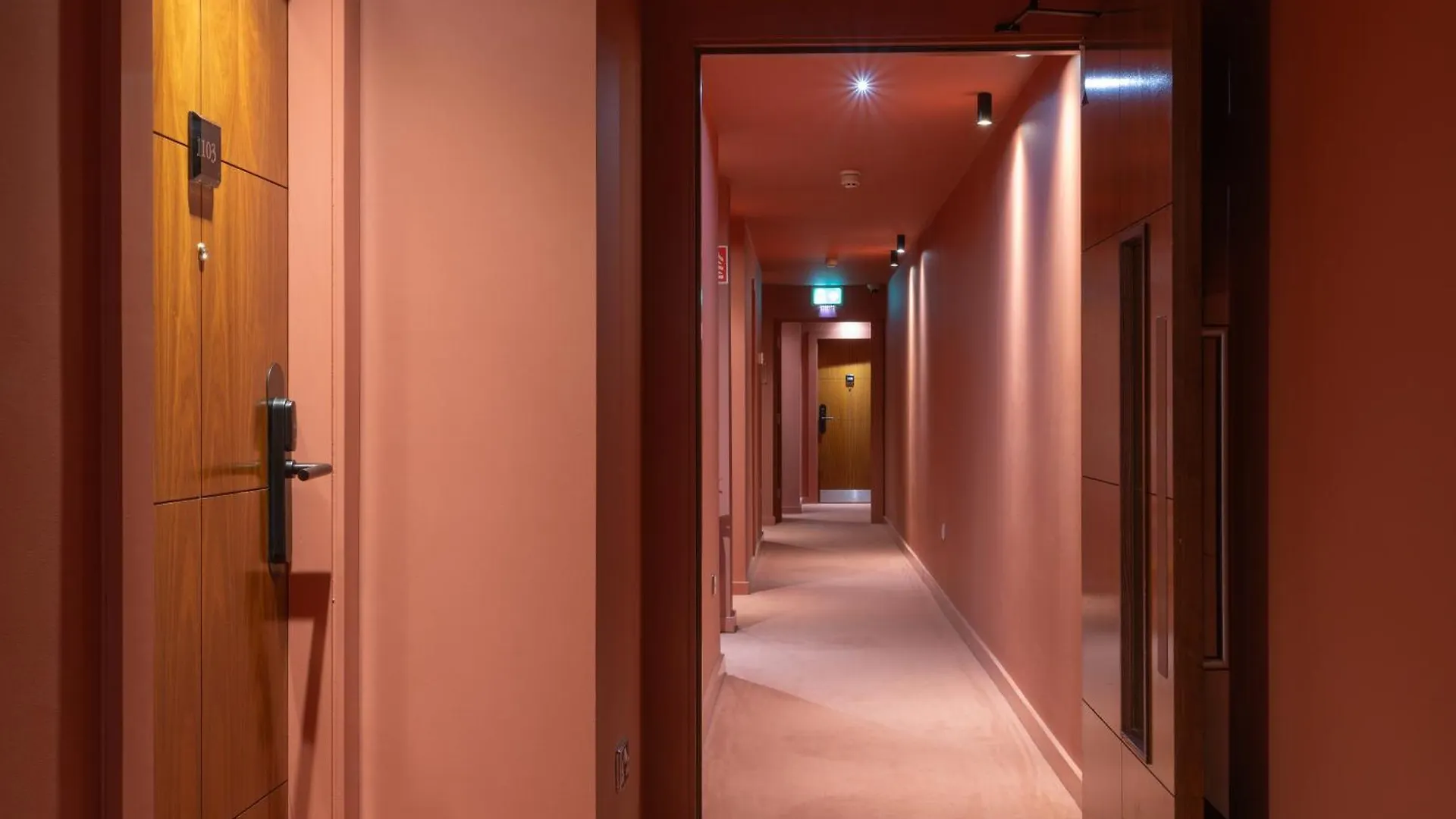 The Huntsman Inn Голуэй Отель